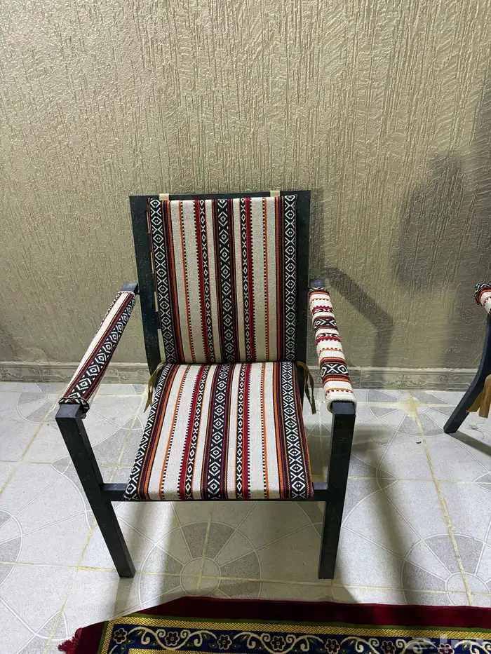 للبيع كراسي 2