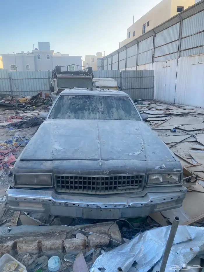 سيارة كابرس موديل 1990 0