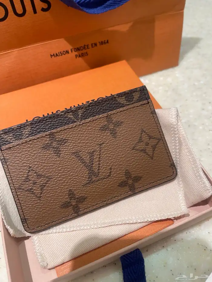 محفظه جديده للبيع ماركه اصليه 3