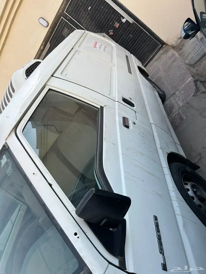 متسوبيشي باص L200 4