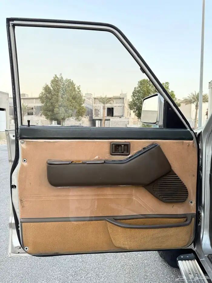 نيسان باترول 1992 29
