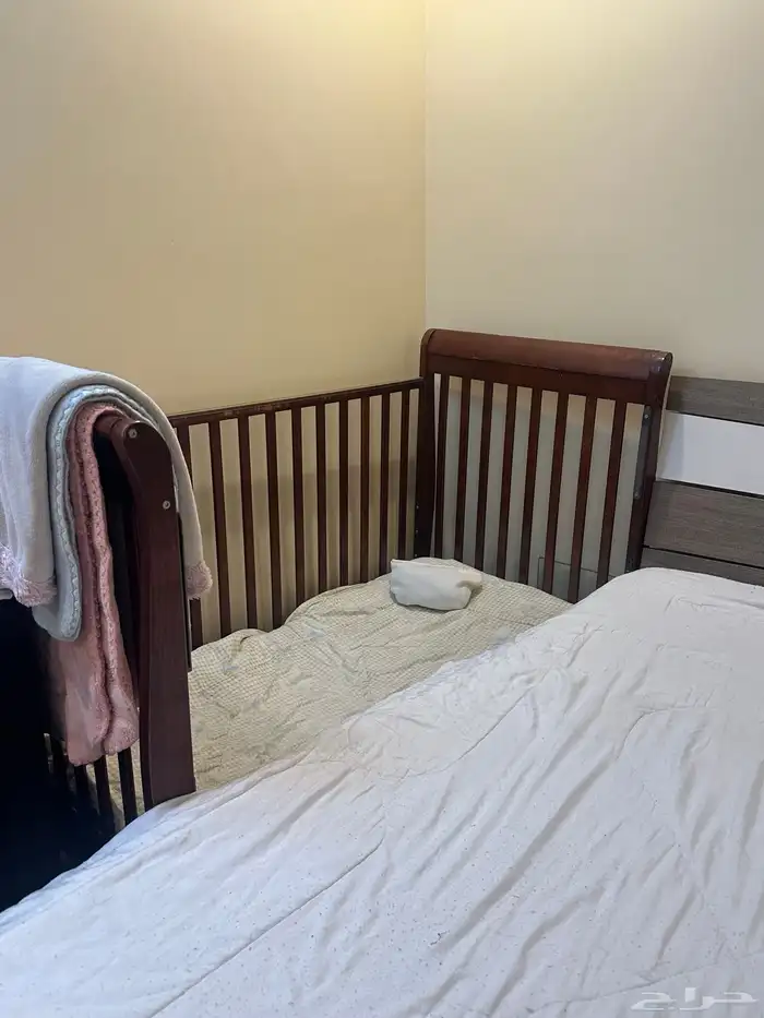 سرير أطفال 1