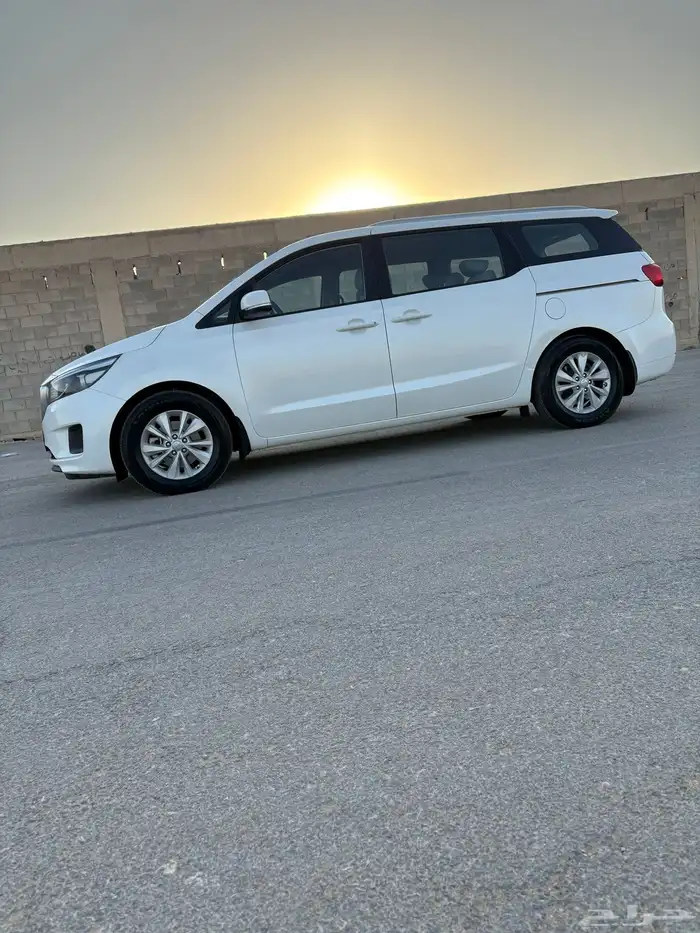 كيا كارنيفال 3
