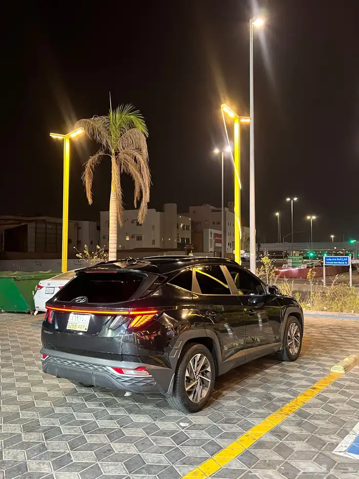 هيونداي توسان 2023 نظيفة جد ا بدون حوادث 4