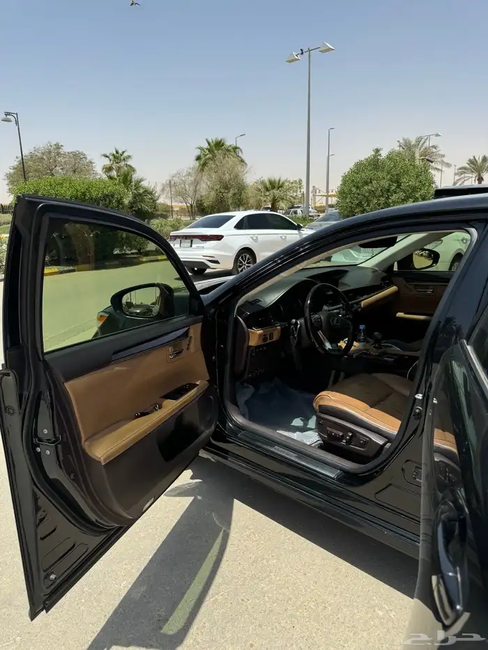 لكزس ES350 موديل 2018 9