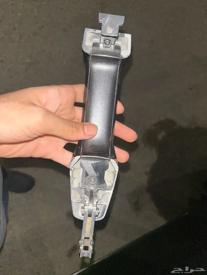 يدة كورولا لااعلم حق اي موديل اصلية لاتركب 2016 2