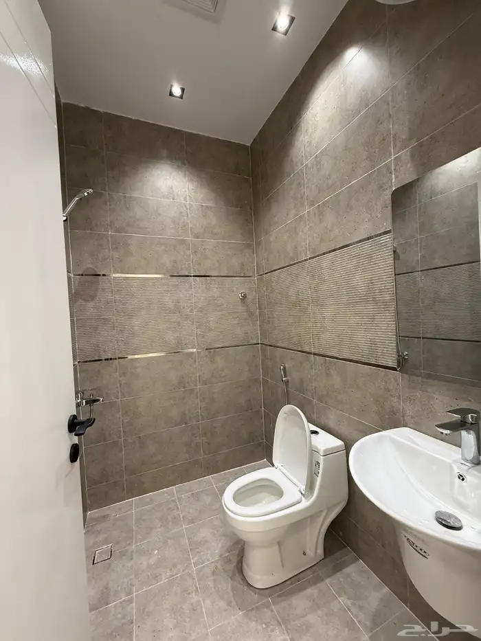 للبيع شقق علويه بمصعد جاهز وسطح خاص ف ابها البديع ب 480الف 17