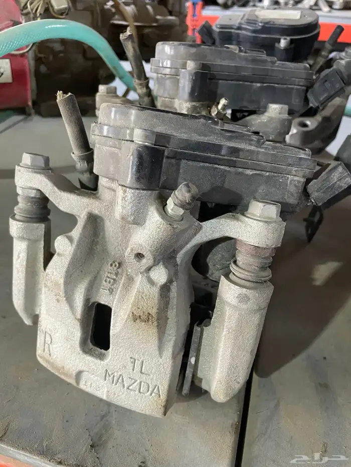 قطع غيار مازدا 18