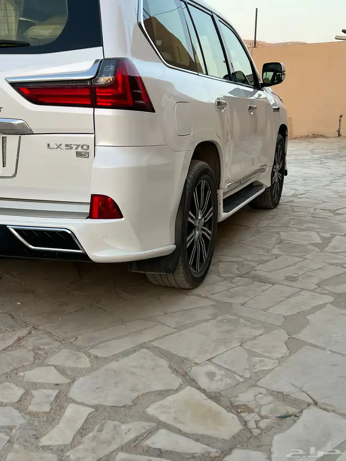 جيب لكزس 2016 10