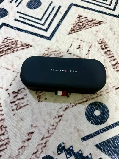 نظارة نظر Tommy Hilfiger من Doctor M index