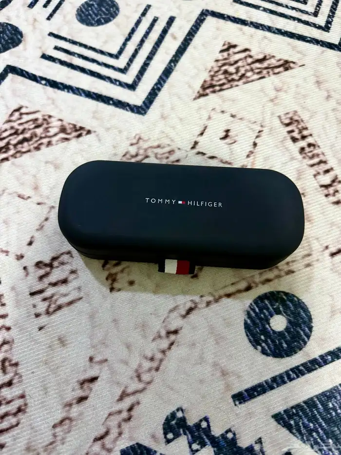 نظارة نظر Tommy Hilfiger من Doctor M 6