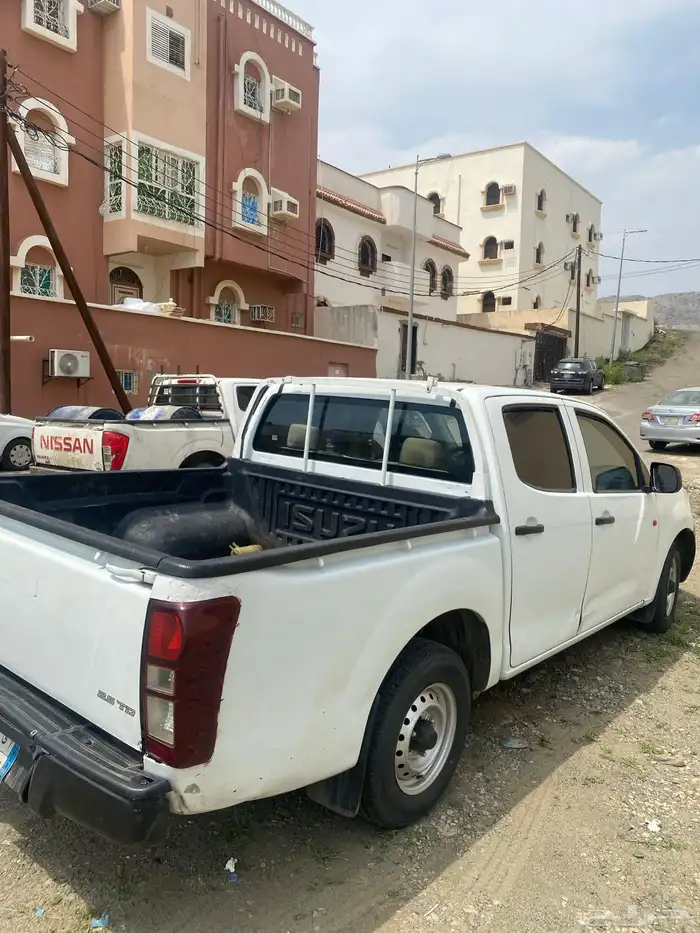 ايسوزو ديماكس2015 3