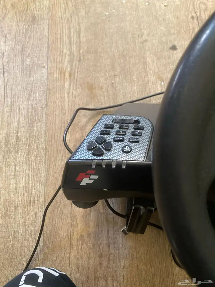 دركسون سوني3و4ويمكن يشتغل على سوني5 الموقع المجمعه 0