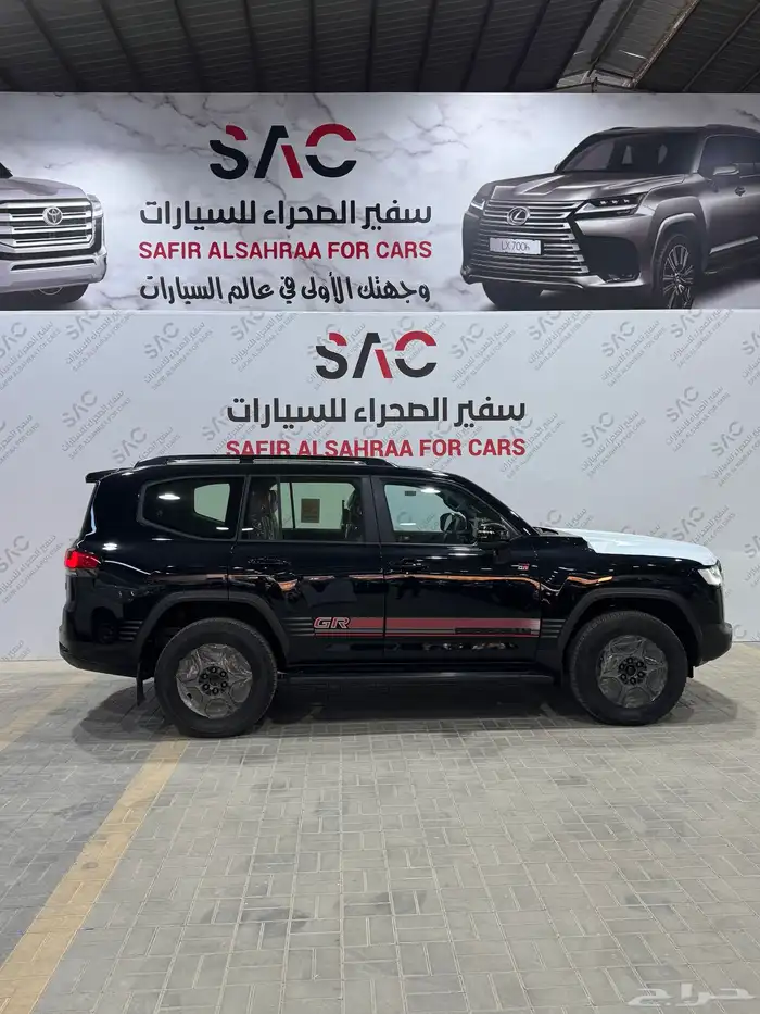 تويوتا لاندكروزر GR بريمي 2025 فل كامل بنزين 2