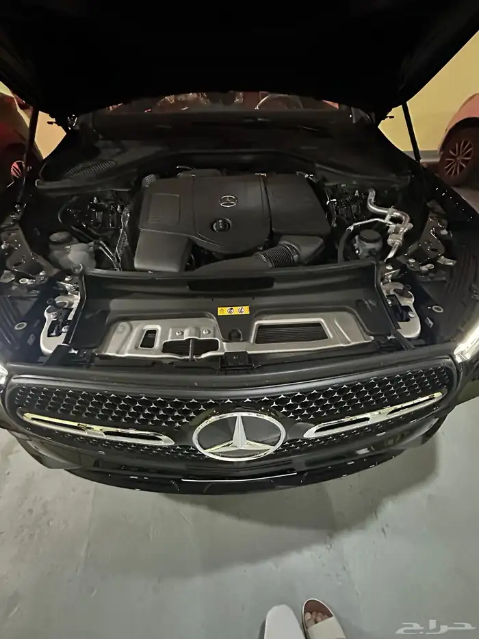 مرسيدس GLC300 AMG موديل 2025 شبه جديد وبضمان الجفالي 25