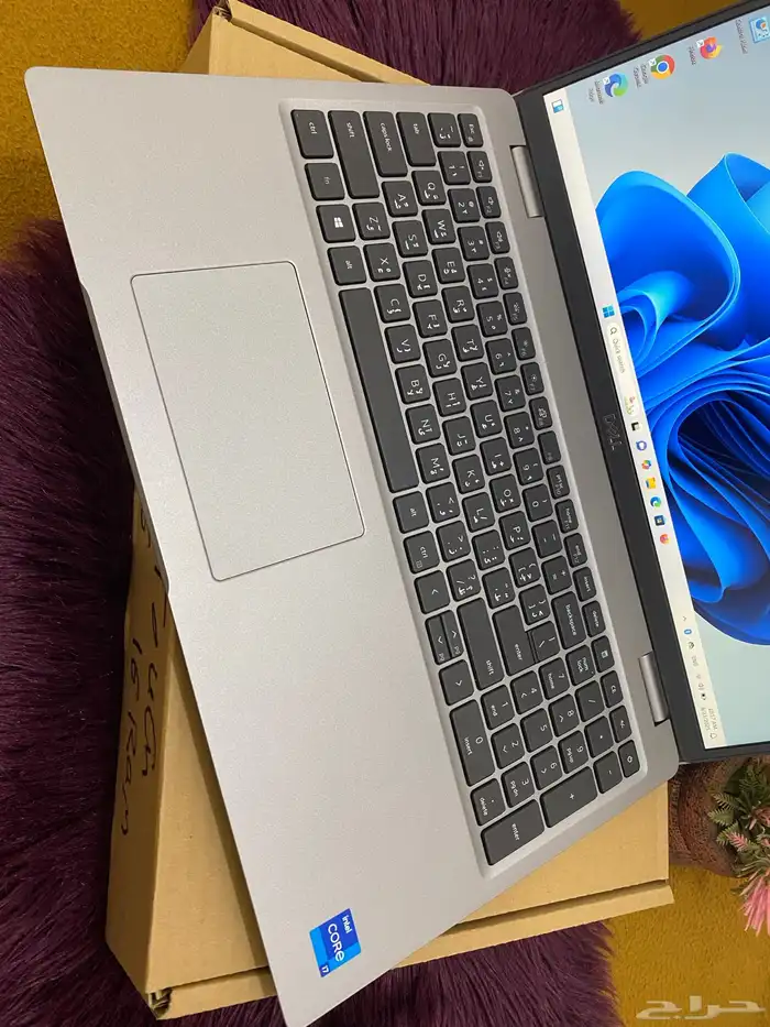 لابتوب Dell شاشه لمس i7 الجيل 11 مقاس 15.6 نفس الجديد 18