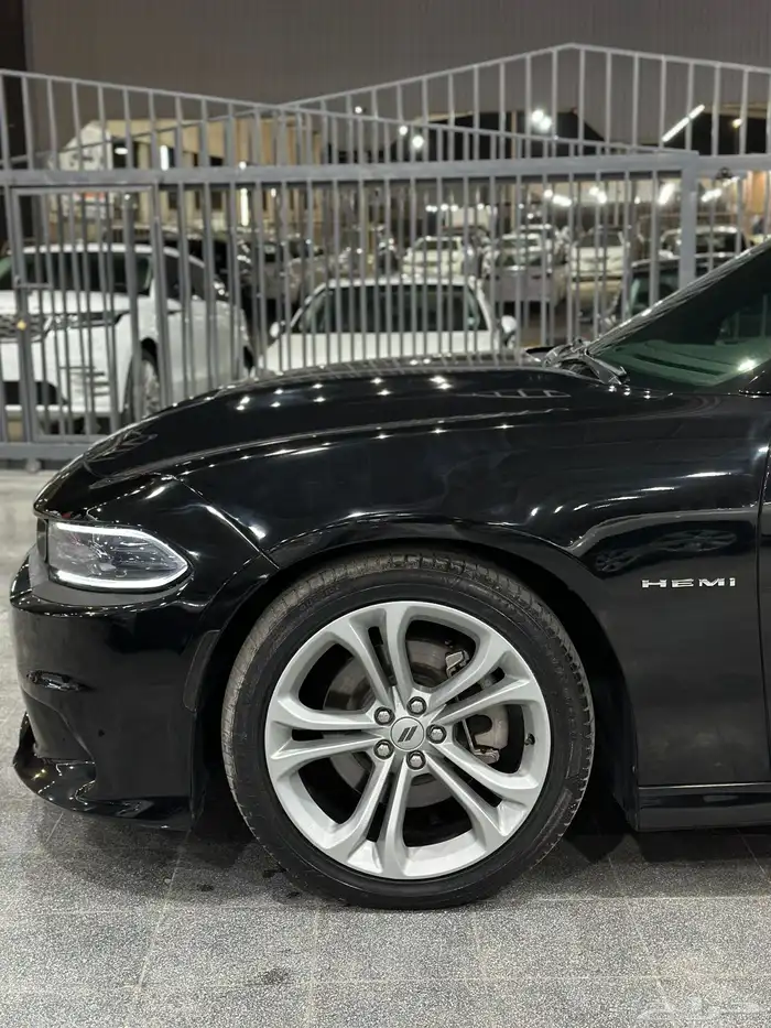 دوج تشارجر 2021 ار تي V8 5.7 هيمي لدى معرض(الرشيدي) 16