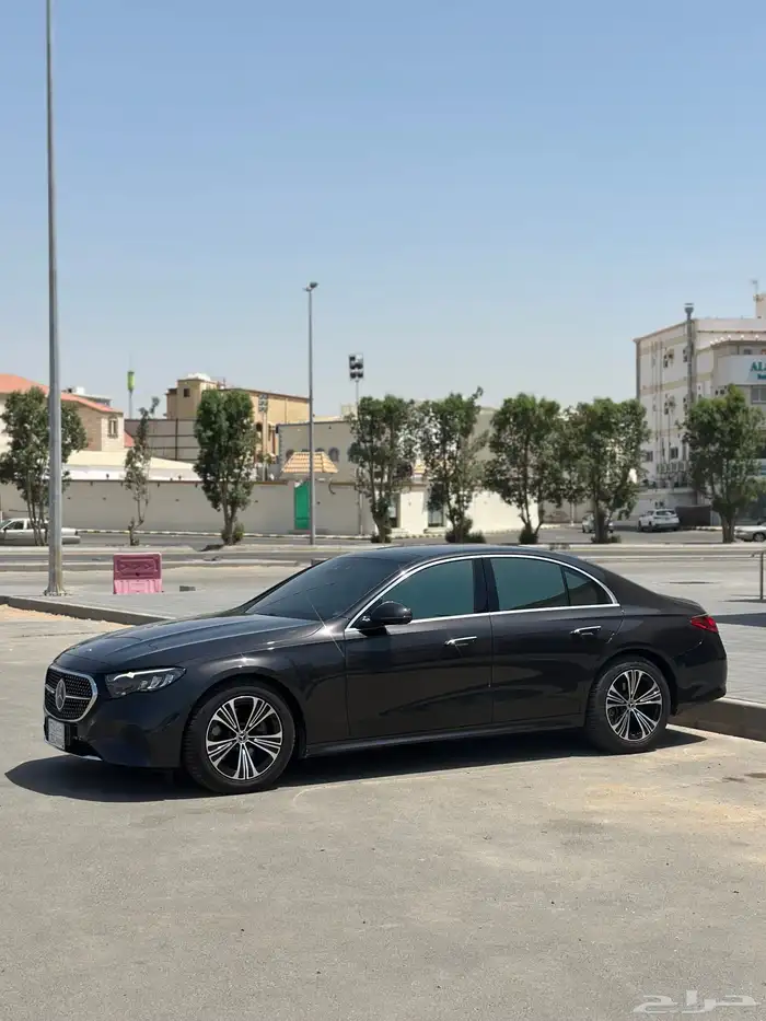 مرسيدس E200 2024 وصل جدة بسعر مغري 2