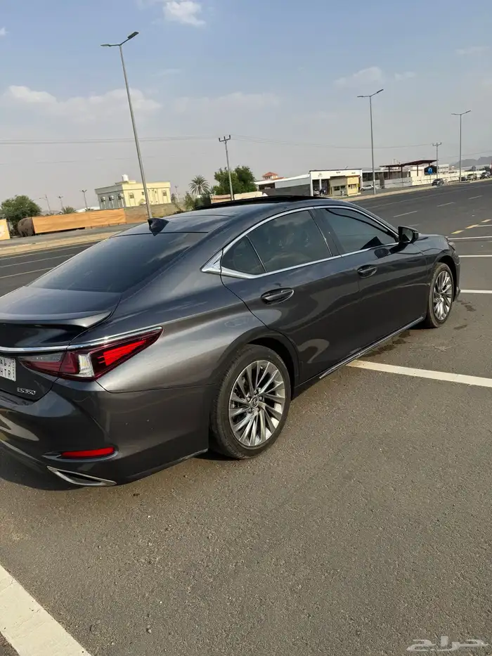 لكزس ES350 CC 2023 اخو الجديد 3