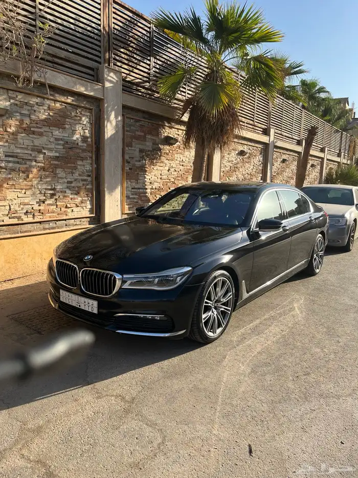بي ام دبليو 730Li موديل 2019 خليجي BMW 12