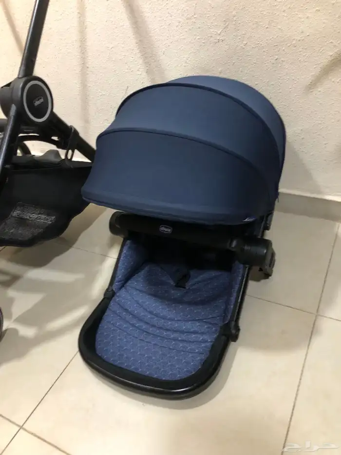 للبيع عربيه اطفال شيكو شبه جديده اتجاهين 8