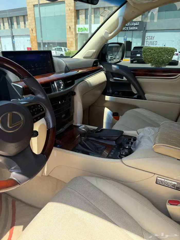 لكزس LX570S جيب 5