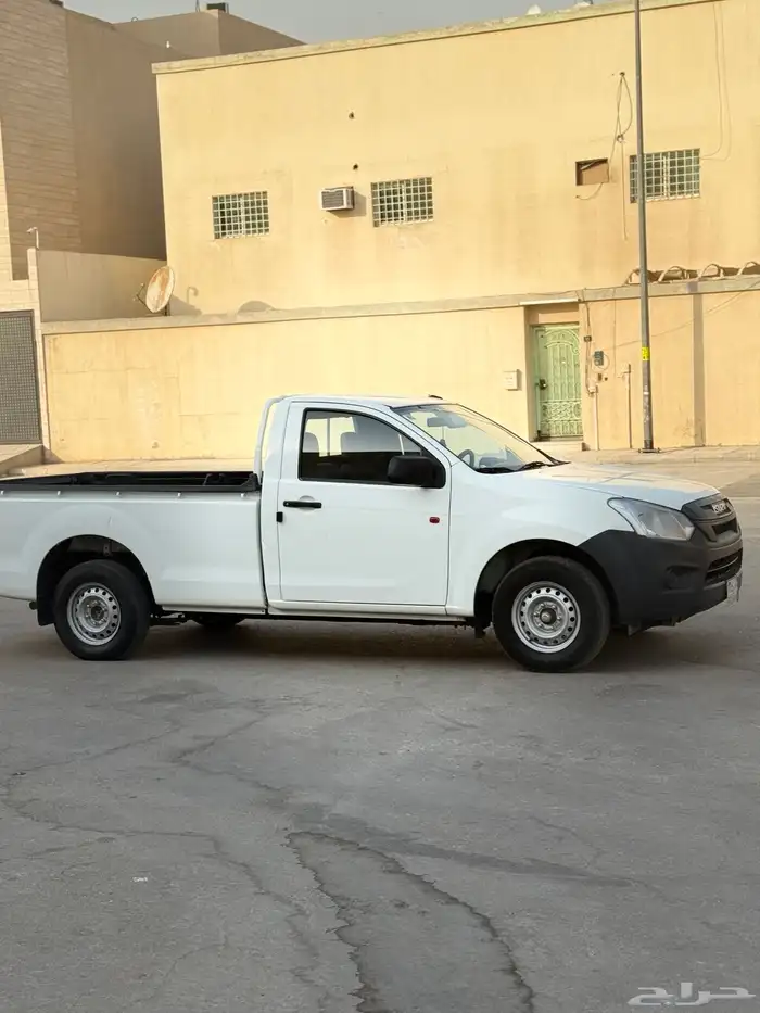 للبيع ايسوزو ديمكس 2022 6