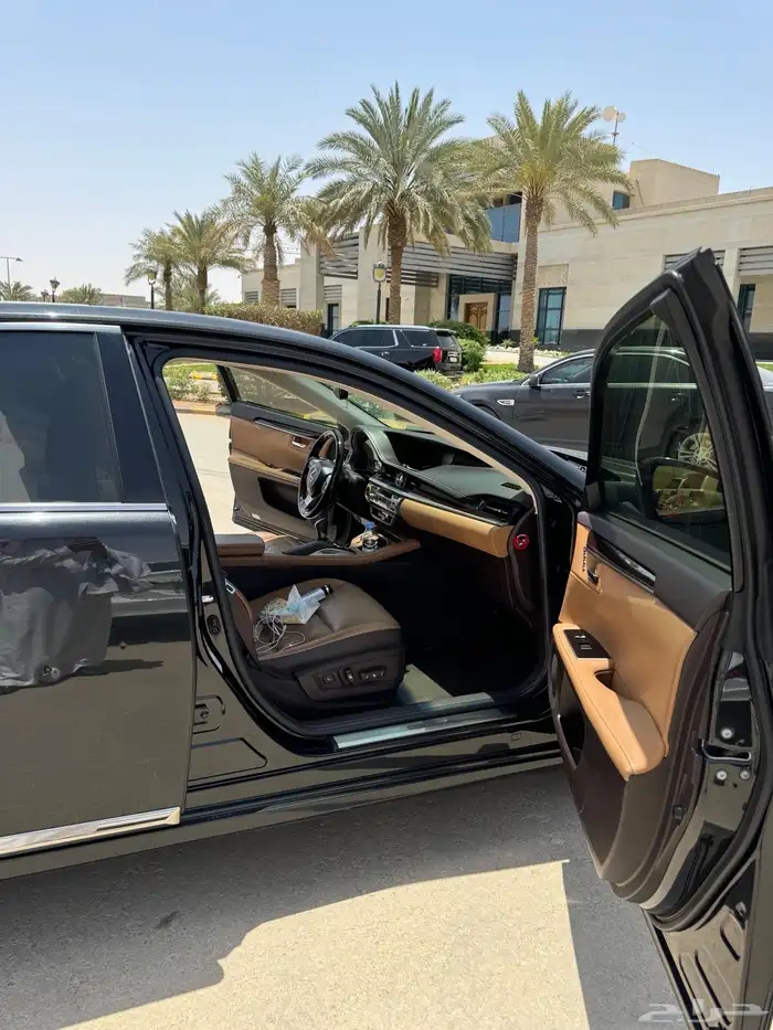 لكزس ES350 موديل 2018 7