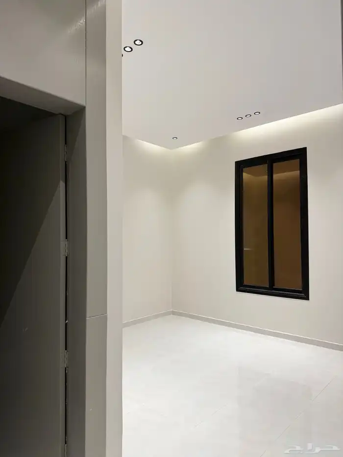 دور أول للبيع حي البيان 14