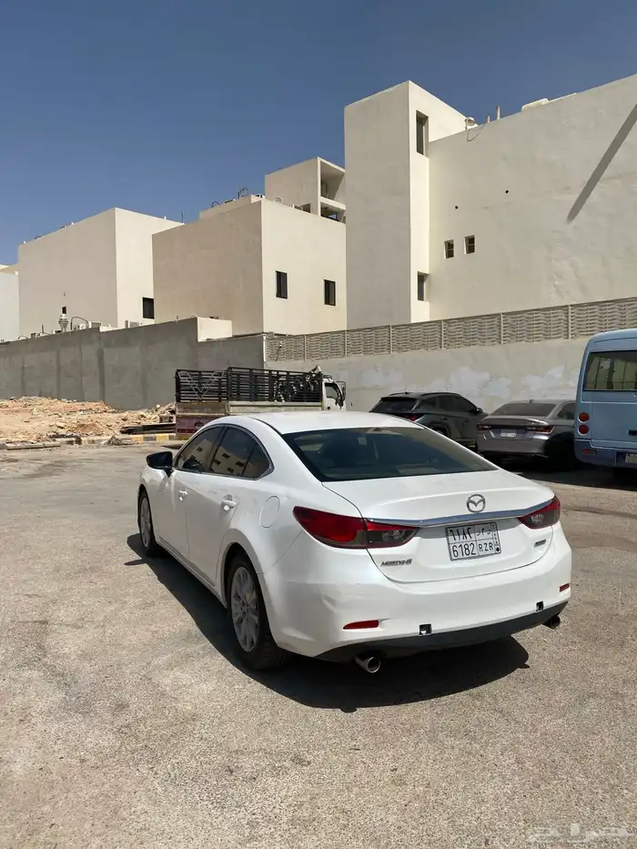 للبيع مازدا 6 بدي محركات بلد 4