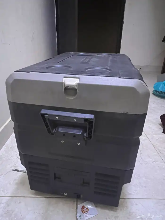 ثلاجة سياره وبطاريه ليثيوم ومنظم وشاشه 8