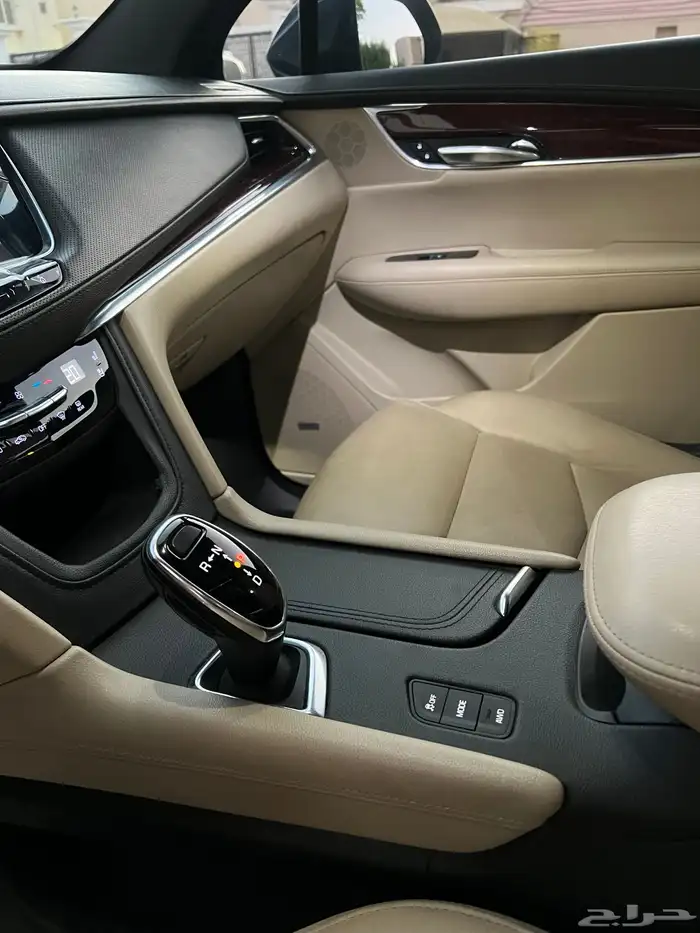 كاديلاك ( SXT5 ) الموديل 2019 فل كامل صيانات وكاله 49