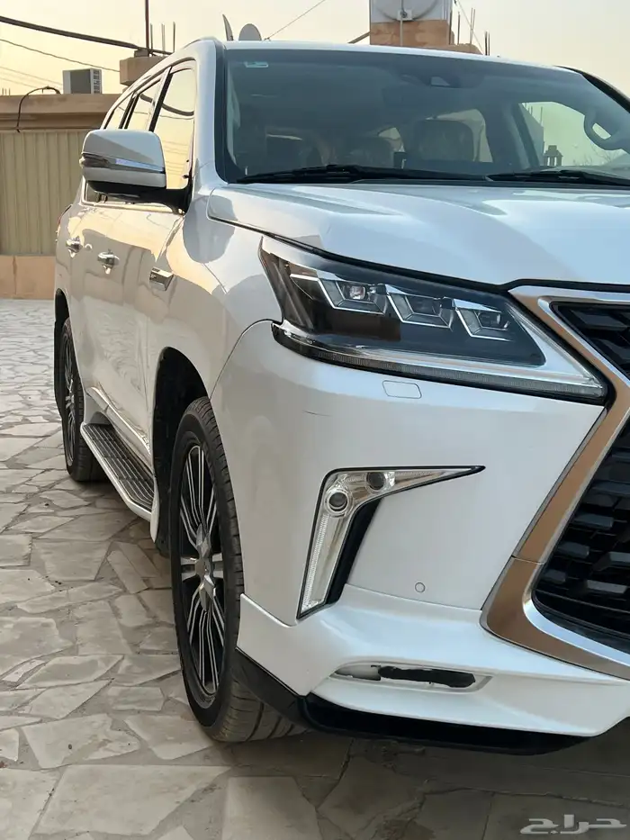 جيب لكزس 2016 8