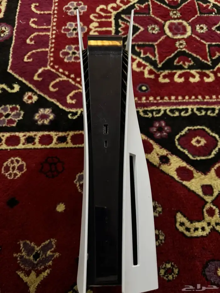 سوني فايف بدون اغراضه ب سي دي نظيف ما انفك سليم 1