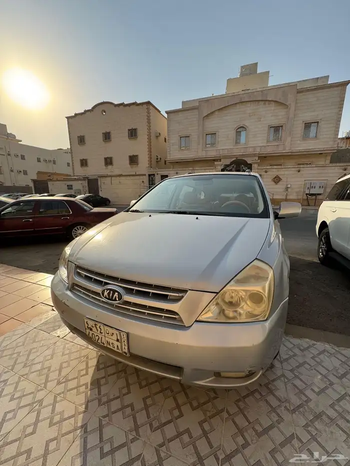 كيا كارنفال 1