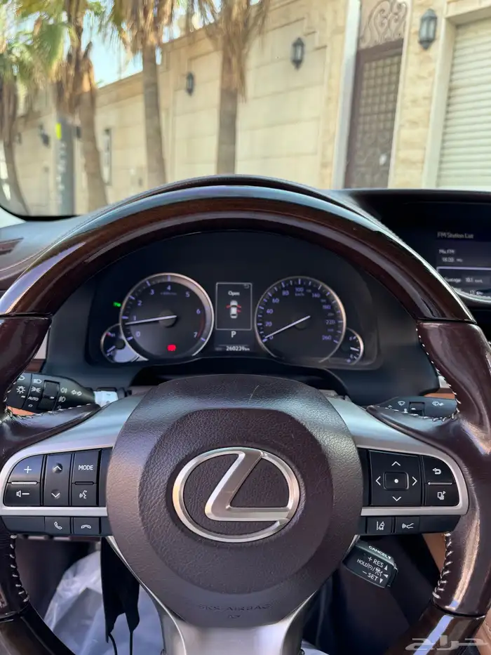 لكزس ES350 موديل 2018 12