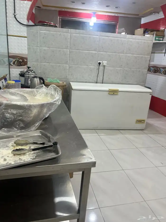 مطعم بروست مع السكل والرخصه للتقبيل او البييع 7