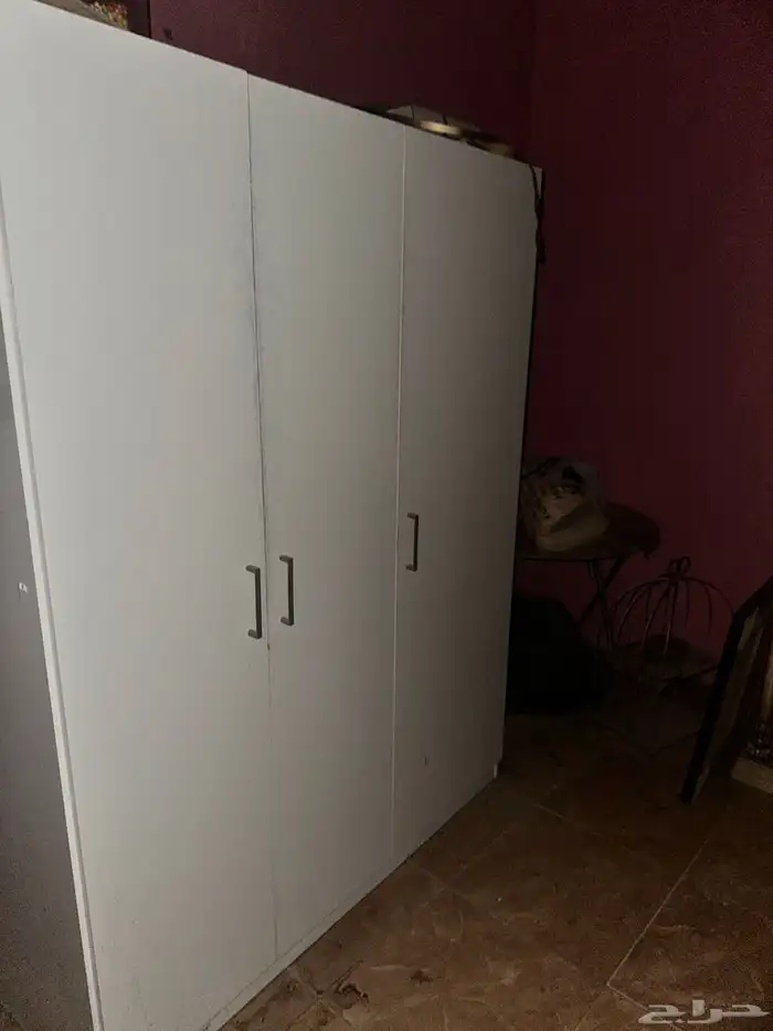 دولاب للبيع 0