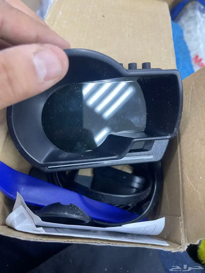 شاشه عرض رقميه للسياراه ويوجد ديفوم بيكسو بيكسل 8