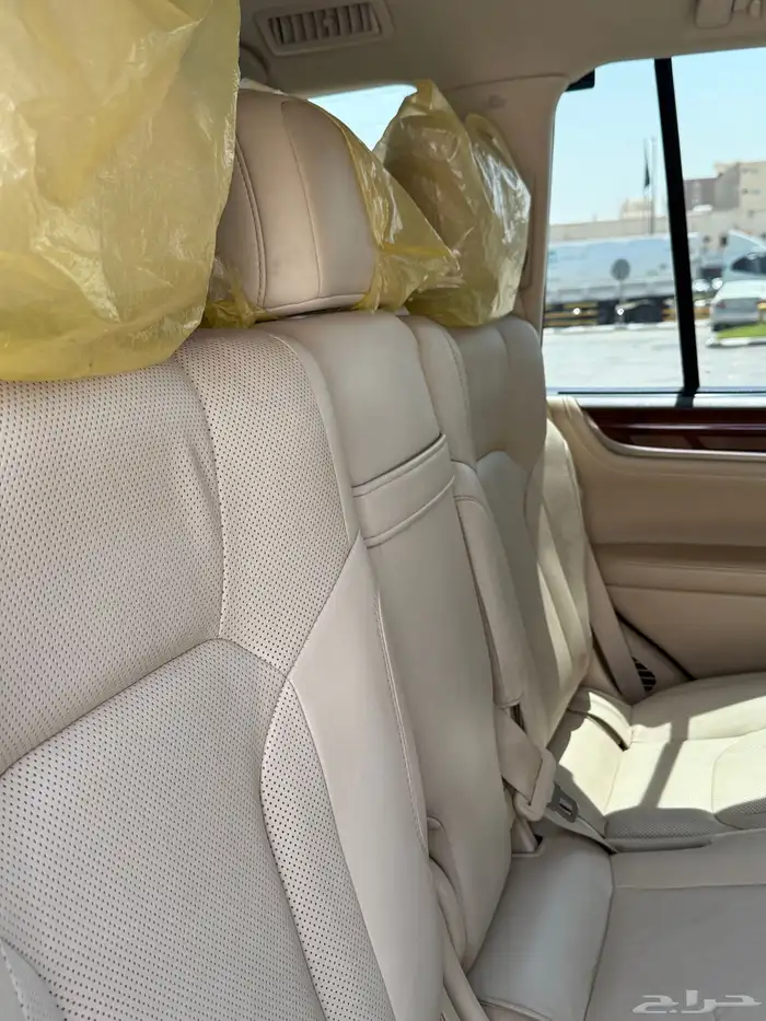 لكزس LX570S جيب 11
