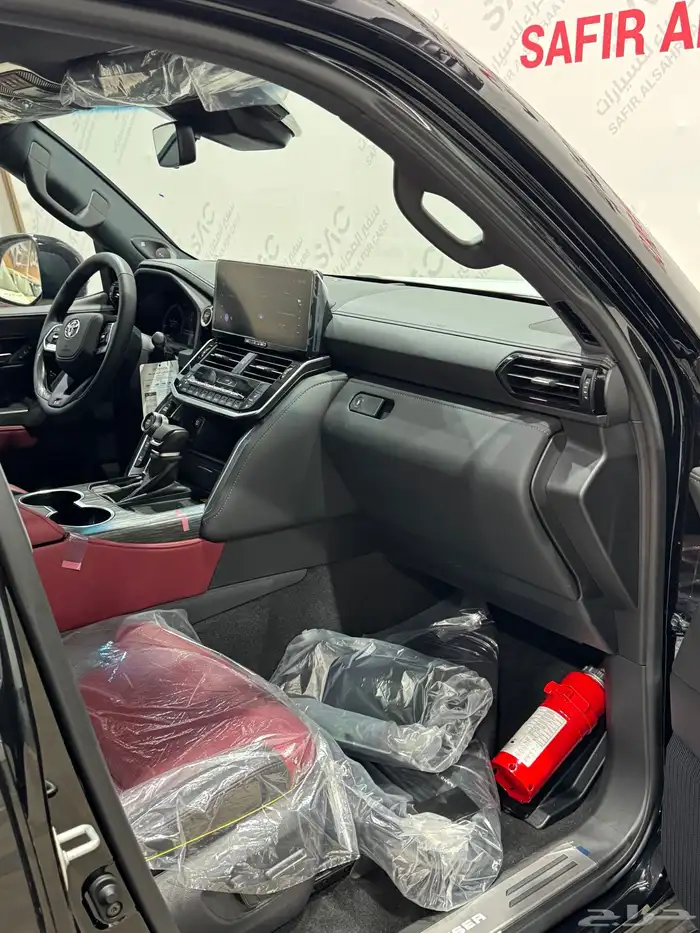 تويوتا لاندكروزر GR بريمي 2025 فل كامل بنزين 7