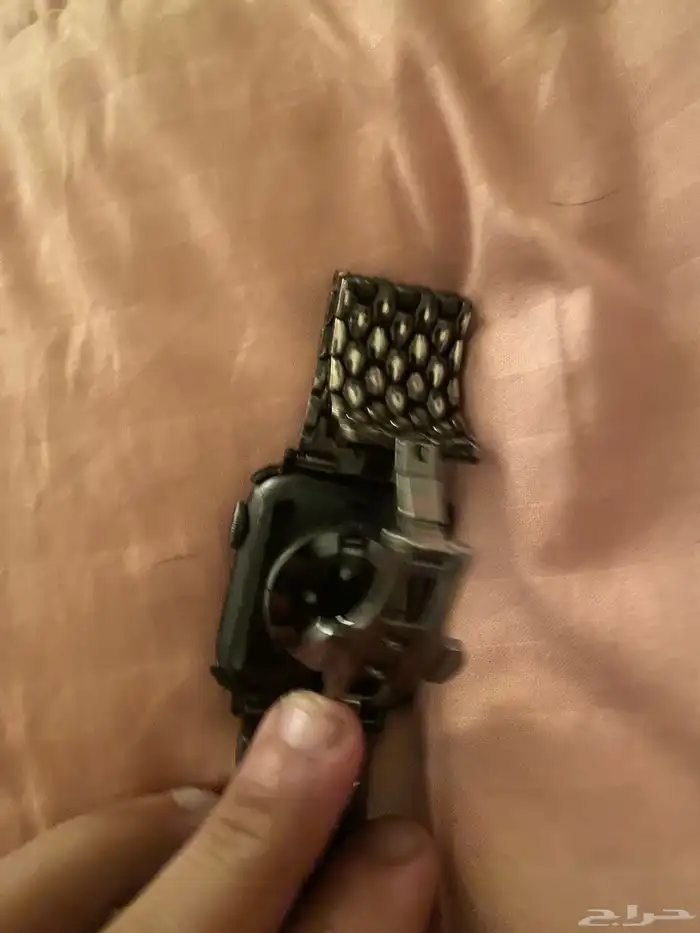 ساعة ابل الصدر السادس 0