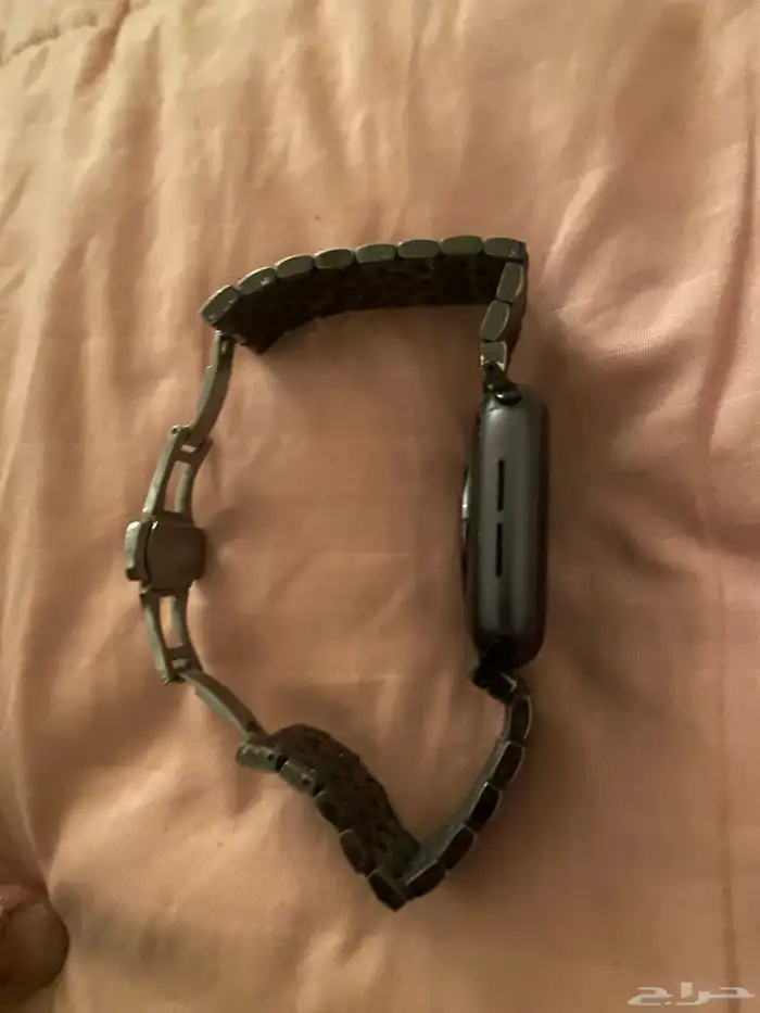 ساعة ابل الصدر السادس 1