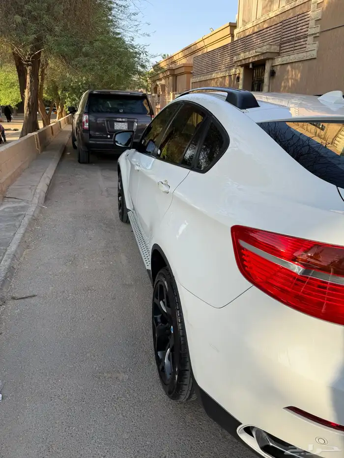 للبيع BMW x6 2010 نظيف 3