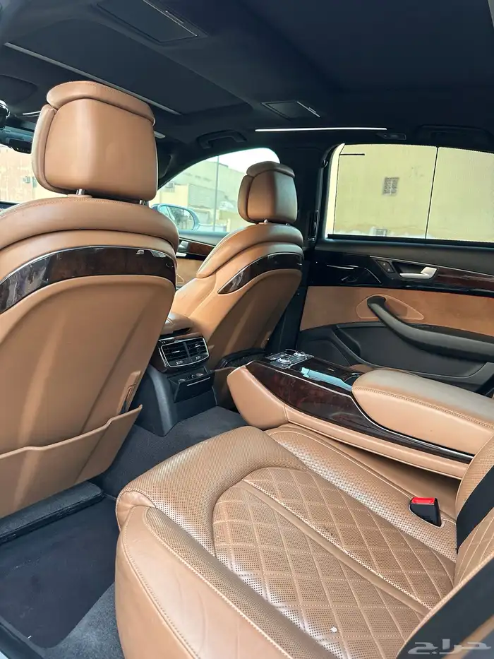 AUDI A8 2015 27