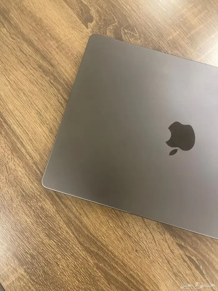 ماك بوك برو 14 إنش -512GB - اخو الجديد مع كامل اغراضه 0