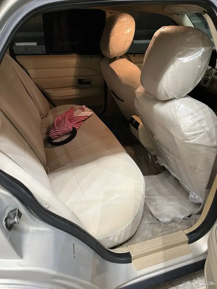 فورد كراون فكتوريا 2011 5