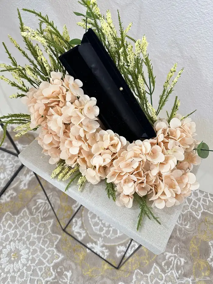 طاولة ملكة زواج شبكة ذهب 1