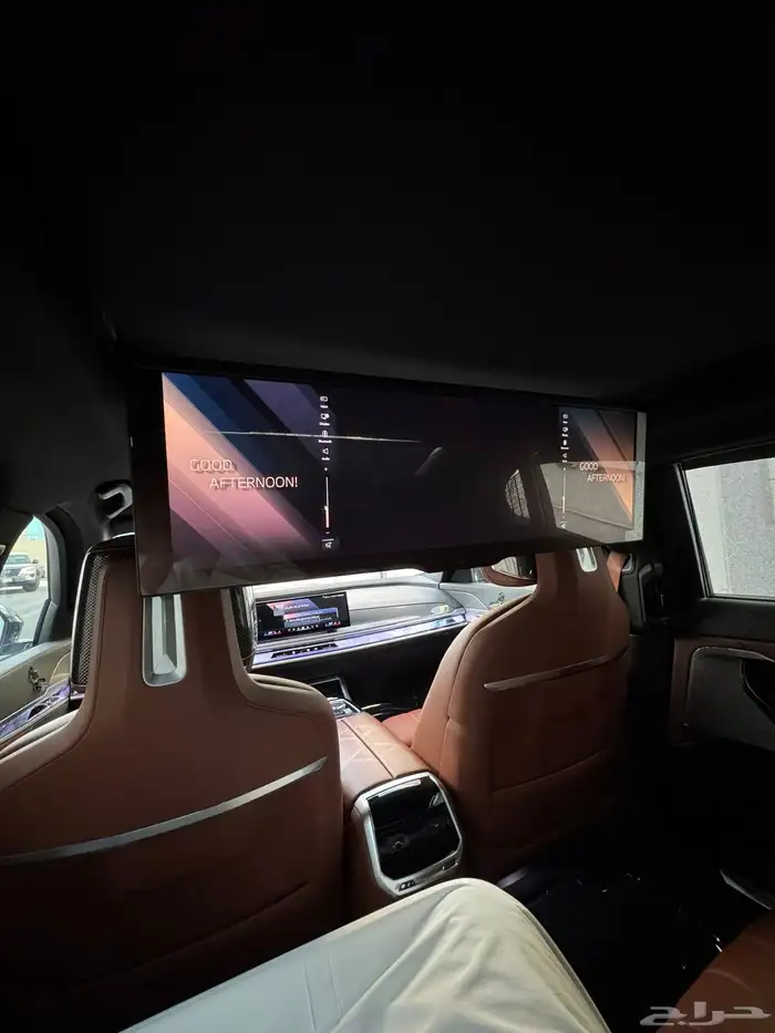 بي ام دبليو الفئة السابعة 735i - 2023 16