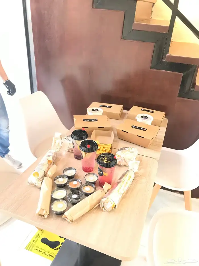 معلم شاورما خبرة 12 سنة دجاج لحم 13